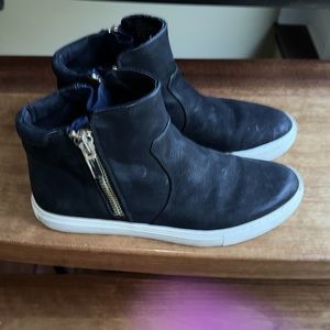 Kenneth Cole Ankle Boots